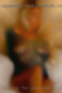 Looking for discreet and older hot sexy fun.