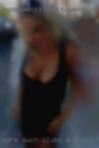 We're such clubs a crazy mate and fun couple.